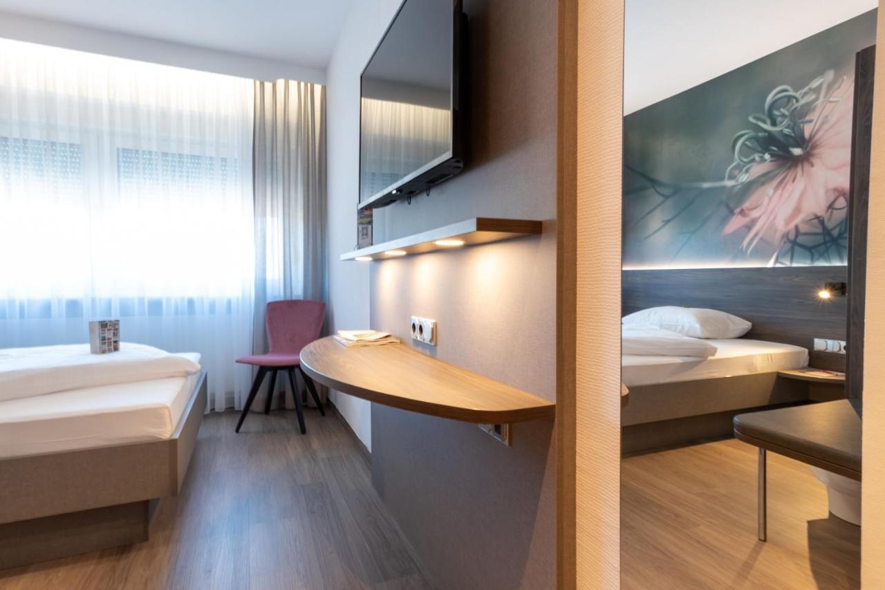 Art-Hotel Braun Кирхгаймболанден Экстерьер фото